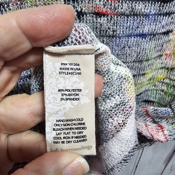 SOFT SURROUNDINGS Women's Knit Floral Print Pullover V-Neck Sweater Size 1X. - Picture 5 of 6